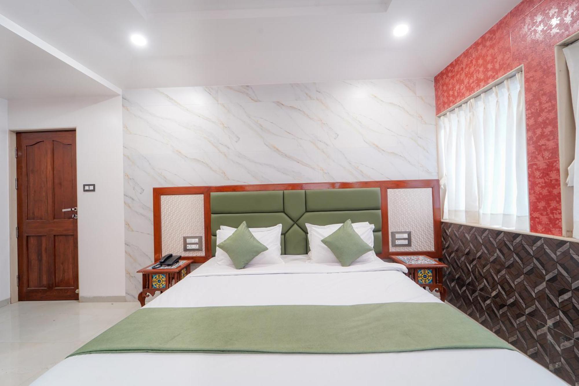 Hotel Bright Star Mahābaleshwar Exterior foto